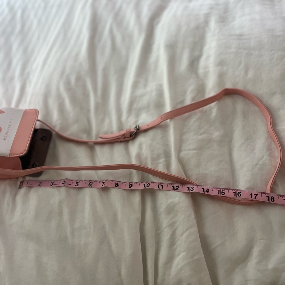 Strawberry pink milk box crossbody niche purse bag women's new without tags - Picture 5 of 8